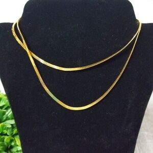 Vintage 24 inch Monet necklace